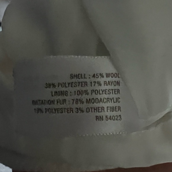 Old Navy Winter Coat with Removable Faux Fur Collar, Large - Picture 6 of 7